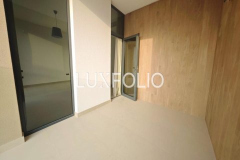 Снять в аренду виллу в Дубай Хилс Эстейт, Дубай: 3 спальни, 387м², № 46425 - фото 6
