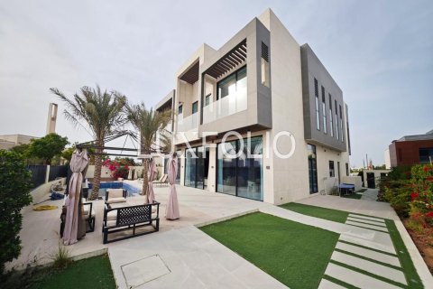 Villa à Dubai Hills, Dubai Hills Estate, Dubai, 6 chambres, 1078 m², № 46424 - photo 2