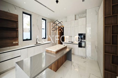 Снять в аренду виллу в Dubai Hills, Дубай Хилс Эстейт, Дубай: 5 спален, 810м², № 46423 - фото 23