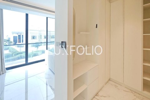 Снять в аренду виллу в Dubai Hills, Дубай Хилс Эстейт, Дубай: 5 спален, 810м², № 46423 - фото 22