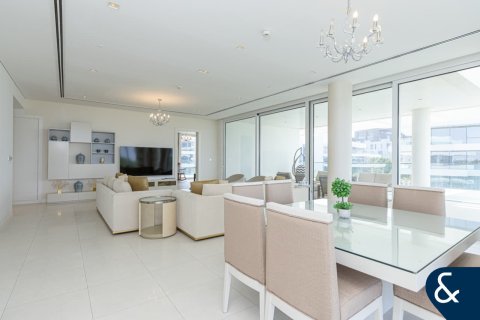 Apartment in Ashjar, Al Barari, Dubai 4 bedrooms, 639 sq.m. № 75352 - photo 2