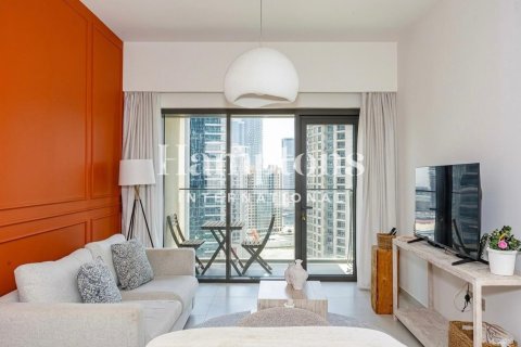 Снять в аренду квартиру в Burj Royale, Даунтаун Дубай (Даунтаун Бурдж Дубай), Дубай: 1 спальня, 59.18014003м², № 112120 - фото 2
