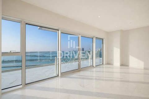 Apartment in Jumeirah Beach Residence, Dubai 4 bedrooms, 353.12 sq.m. № 142554 - photo 6