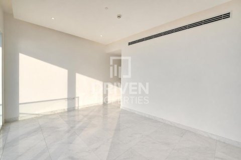 Apartment in Jumeirah Beach Residence, Dubai 4 bedrooms, 353.12 sq.m. № 142554 - photo 20
