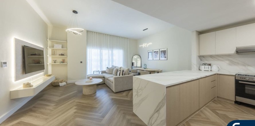 Appartement à Al Andalus, Jumeirah Golf Estates, Dubai, 2 chambres, 128 m², № 75180