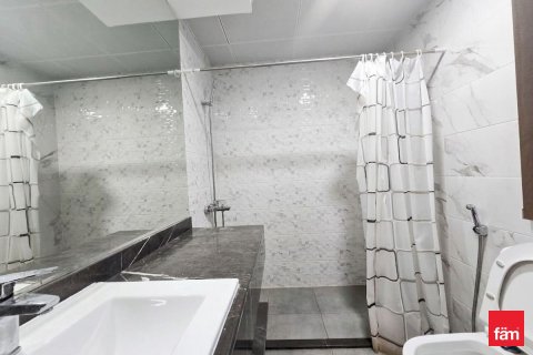 Apartment in Al Furjan, Dubai 2 bedrooms, 120.3 sq.m. № 114306 - photo 9