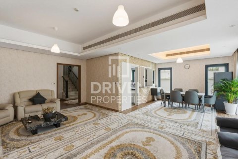 Villa en Mirdif, Dubai, 3 dormitorios, 267 m², № 136364 - foto 6