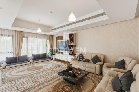 Villa en Mirdif, Dubai, 3 dormitorios, 267 m², № 136364 - foto 3