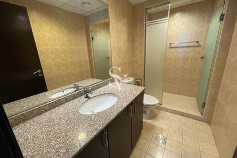 Apartment in Churchill Towers, Business Bay, Dubai 2 bedrooms, 118 sq.m. № 121928 - photo 3