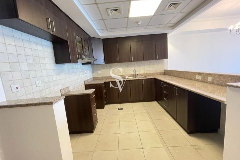 Apartment in Churchill Towers, Business Bay, Dubai 2 bedrooms, 118 sq.m. № 121928 - photo 11