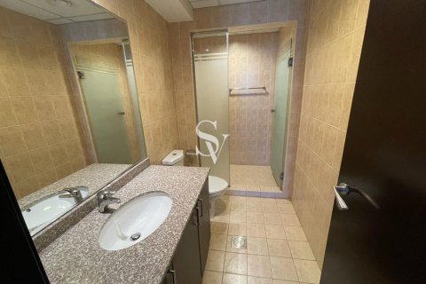 Apartment in Churchill Towers, Business Bay, Dubai 2 bedrooms, 118 sq.m. № 121928 - photo 5