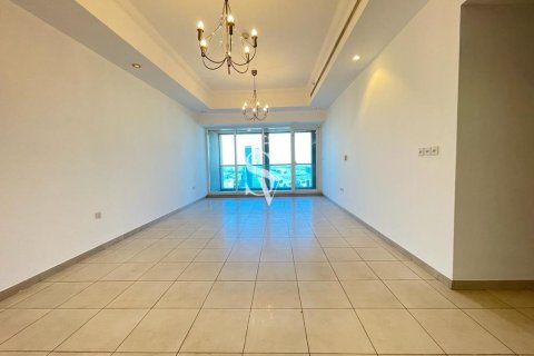 Apartment in Churchill Towers, Business Bay, Dubai 2 bedrooms, 118 sq.m. № 121928 - photo 2