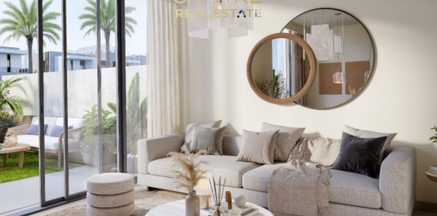 Townhouse in Dubai 4 bedrooms, 2401 sq.m. № 37438