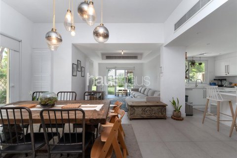 Villa à The Springs, Dubai, 3 chambres, 251 m², № 44457 - photo 3