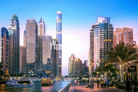 Apartment in Dubai Marina, Dubai 4 bedrooms, 309 sq.m. № 44449 - photo 15