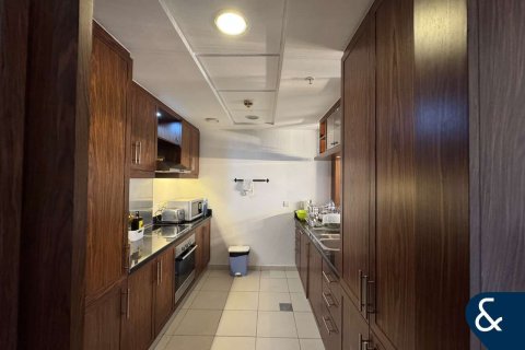 Снять в аренду квартиру в Даунтаун Дубай (Даунтаун Бурдж Дубай), Дубай: 2 спальни, 133м², № 79201 - фото 2