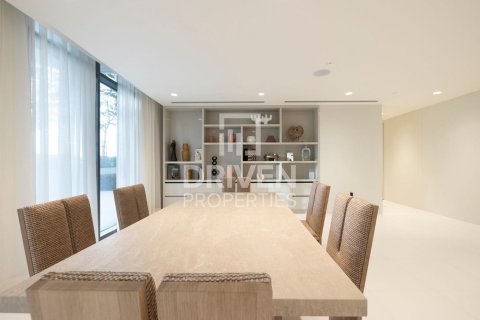 Apartment in EMAAR Beachfront, Dubai Harbour, Dubai 1 bedroom, 76.83 sq.m. № 138416 - photo 10