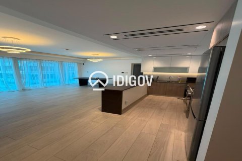 Apartment in Jumeirah Lake Towers, Dubai 1 bedroom, 89.37 sq.m. № 139786