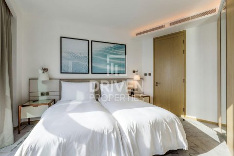 Снять в аренду квартиру в Address Harbour Point, Dubai Creek Harbour (The Lagoons), Дубай: 2 спальни, 104.42м², № 129984 - фото 12
