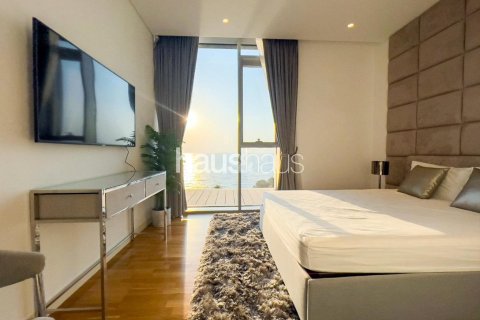 Apartment in Bluewaters Residences, Bluewaters, Dubai 4 bedrooms, 228 sq.m. № 44616 - photo 15