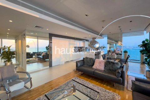 Apartment in Bluewaters Residences, Bluewaters, Dubai 4 bedrooms, 228 sq.m. № 44616 - photo 12