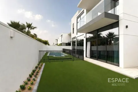 Villa in Al Furjan, Dubai 4 bedrooms, 388 sq.m. № 71276