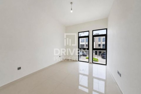 فيلا في دبي 4 غرف نوم, 174.75 م² رقم 138854 - صورة 7