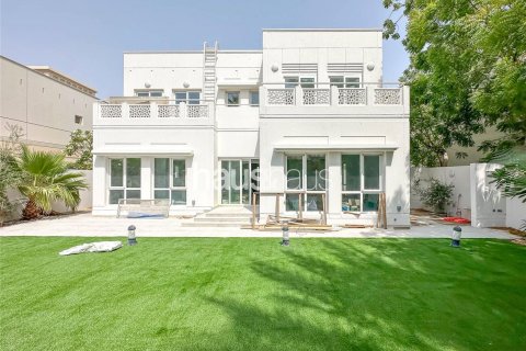 Вилла в Meadows, Дубай, 5 спален, 353м², № 44695