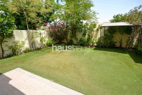 Villa à The Springs, Dubai, 2 chambres, 162 m², № 44687 - photo 3