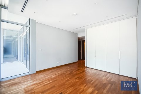 Купить квартиру в DIFC, Дубай: 2 спальни, 166м², № 103345 - фото 7