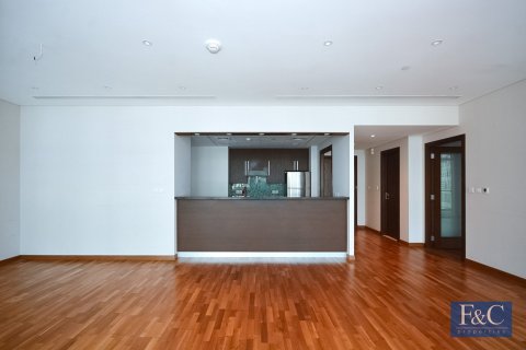 Купить квартиру в DIFC, Дубай: 2 спальни, 166м², № 103345 - фото 12