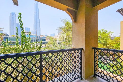 Apartment in Yansoon, Old Town, Dubai 2 bedrooms, 124 sq.m. № 72616 - photo 6