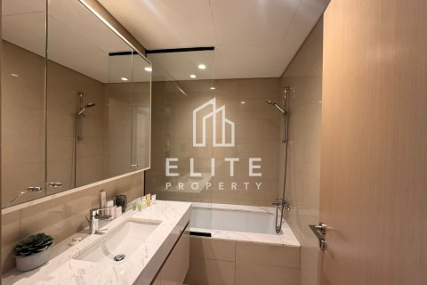 Apartment in Burj Royale, Downtown Dubai (Downtown Burj Dubai), Dubai 3 bedrooms, 122 sq.m. № 139073 - photo 8