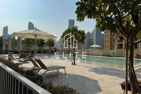 Apartment in Burj Royale, Downtown Dubai (Downtown Burj Dubai), Dubai 3 bedrooms, 122 sq.m. № 139073 - photo 16