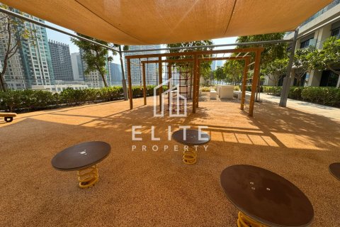 Apartment in Burj Royale, Downtown Dubai (Downtown Burj Dubai), Dubai 3 bedrooms, 122 sq.m. № 139073 - photo 27