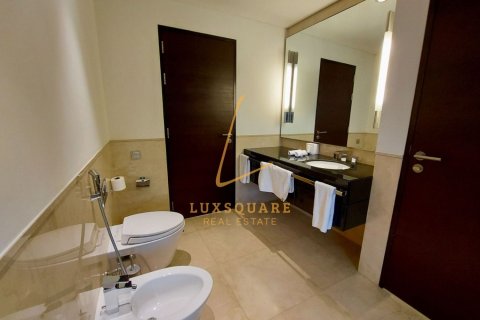 Apartment in Dubai Marina, Dubai 2 bedrooms, 124 sq.m. № 138130 - photo 11
