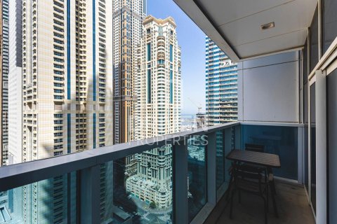 Снять в аренду квартиру в Marina Arcade Tower, Дубай Марина, Дубай: 2 спальни, 107.95м², № 129487 - фото 3