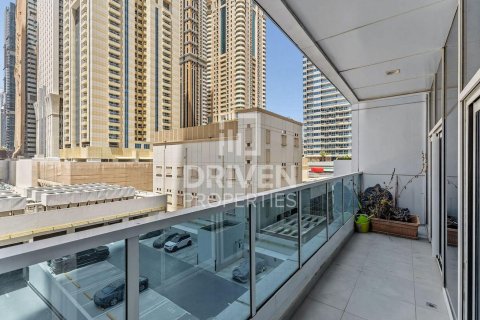 Снять в аренду квартиру в Marina Arcade Tower, Дубай Марина, Дубай: 2 спальни, 116.13м², № 129489 - фото 3