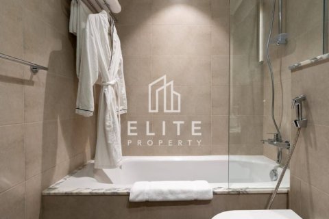 Apartamento en Paramount Tower Hotel & Residences, Business Bay, Dubai, 2 dormitorios, 131 m², № 124945 - foto 18
