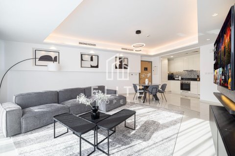 Apartamento en Paramount Tower Hotel & Residences, Business Bay, Dubai, 1 dormitorio, 83 m², № 124943 - foto 17