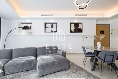 Apartamento en Paramount Tower Hotel & Residences, Business Bay, Dubai, 1 dormitorio, 83 m², № 124943 - foto 15