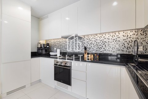 Apartamento en Paramount Tower Hotel & Residences, Business Bay, Dubai, 1 dormitorio, 83 m², № 124943 - foto 22