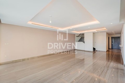 Снять в аренду таунхаус в Silver Springs, DAMAC Hills (Akoya by DAMAC), Дубай: 6 спален, 291.07м², № 136760 - фото 7