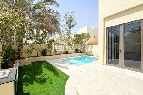 Таунхаус в Mira Oasis, Рим, Дубай, 3 спальни, 209м², № 44204