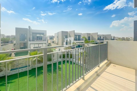 Villa à EMAAR South, Dubai South (Dubai World Central), Dubai, 3 chambres, 476 m², № 73330