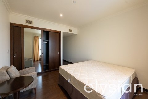 Apartment in Murjan, Jumeirah Beach Residence, Dubai 3 bedrooms, 198 sq.m. № 37985 - photo 9