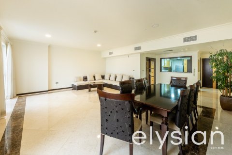 Apartment in Murjan, Jumeirah Beach Residence, Dubai 3 bedrooms, 198 sq.m. № 37985 - photo 4