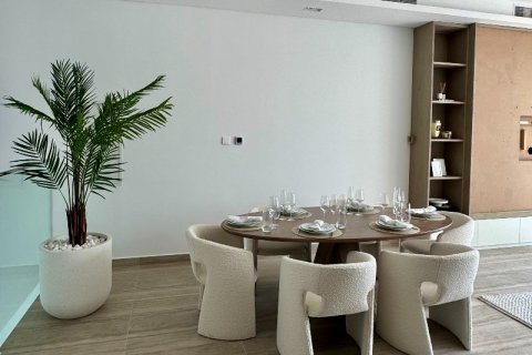 Villa in Dubai 4 bedrooms, 459.14 sq.m. № 93809 - photo 4