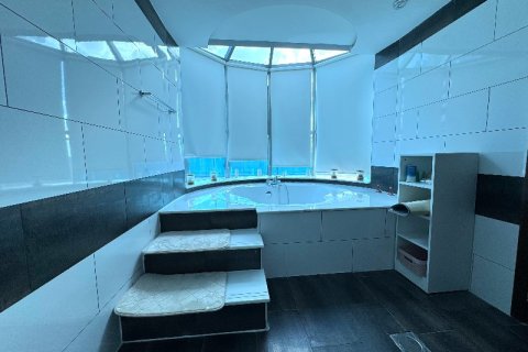 Appartement à Dubai, 2 chambres, 269.27 m², № 93810 - photo 7