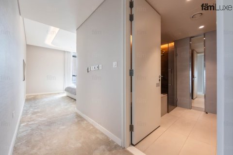 Apartment in Dubai 4 bedrooms, 196.1 sq.m. № 141353 - photo 15